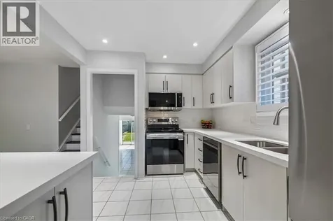 233 East 8th Street Hamilton ON L9A 3L7