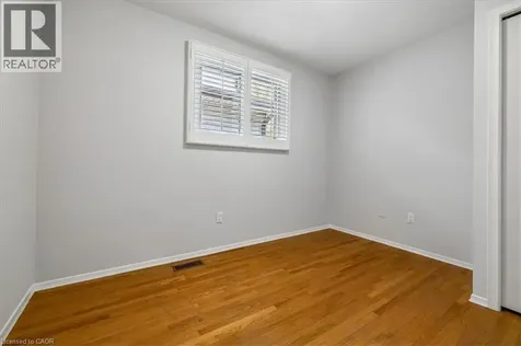 233 East 8th Street Hamilton ON L9A 3L7