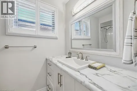 233 East 8th Street Hamilton ON L9A 3L7
