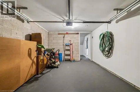 233 East 8th Street Hamilton ON L9A 3L7