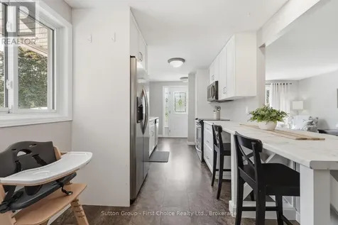 72 Avonwood Drive West Stratford ON N4Z 1B4