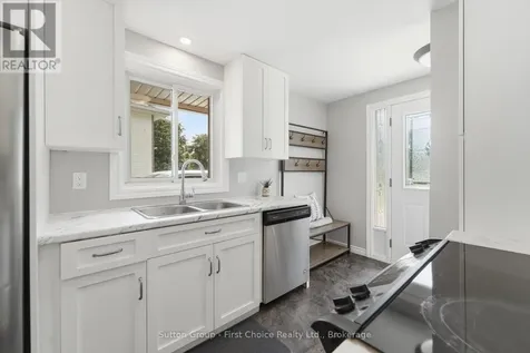72 Avonwood Drive West Stratford ON N4Z 1B4