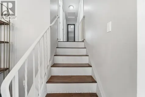 72 Avonwood Drive West Stratford ON N4Z 1B4