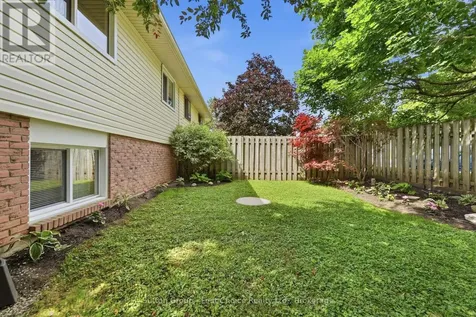 72 Avonwood Drive West Stratford ON N4Z 1B4