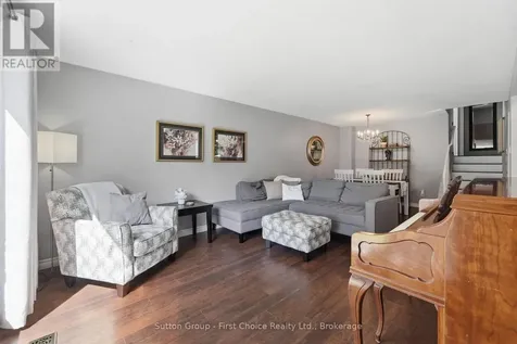 72 Avonwood Drive West Stratford ON N4Z 1B4