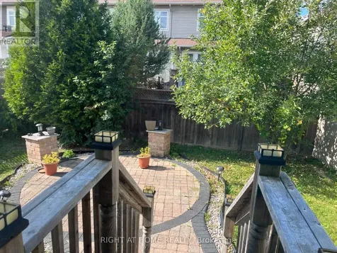 270 Deercroft Avenue Ottawa ON K2J 5B8
