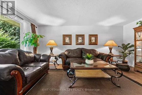 605 Elizabeth Street Pembroke ON K8A 1X3
