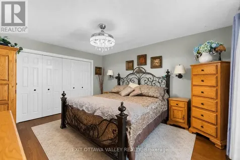 605 Elizabeth Street Pembroke ON K8A 1X3