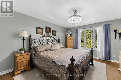 605 Elizabeth Street Pembroke ON K8A 1X3