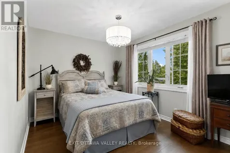 605 Elizabeth Street Pembroke ON K8A 1X3