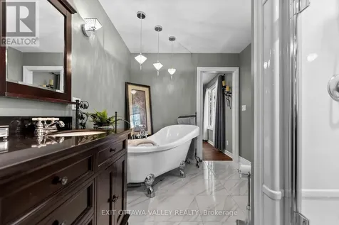 605 Elizabeth Street Pembroke ON K8A 1X3