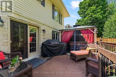605 Elizabeth Street Pembroke ON K8A 1X3