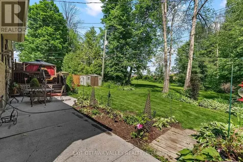 605 Elizabeth Street Pembroke ON K8A 1X3