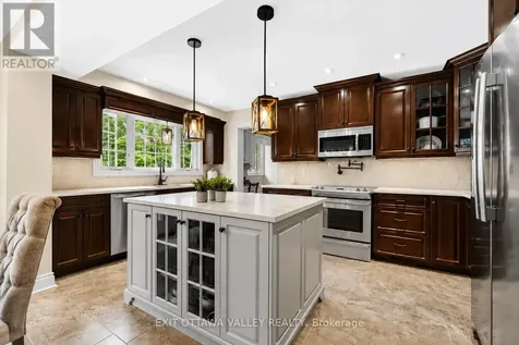 605 Elizabeth Street Pembroke ON K8A 1X3