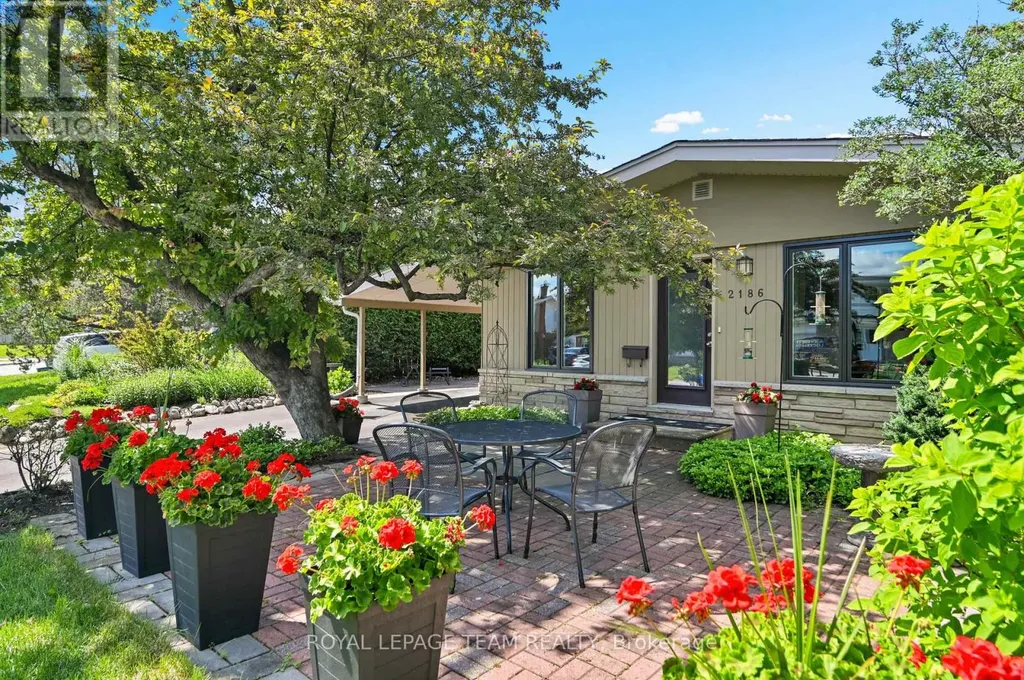 2186 Valley Drive Ottawa ON K1G 2P8
