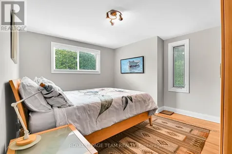 2186 Valley Drive Ottawa ON K1G 2P8