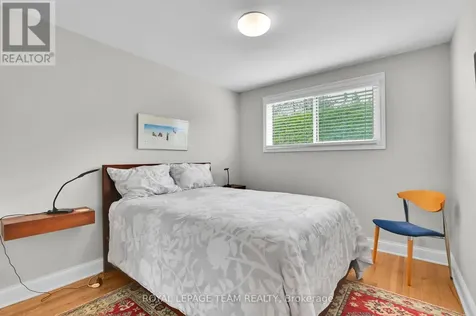 2186 Valley Drive Ottawa ON K1G 2P8
