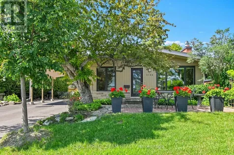 2186 Valley Drive Ottawa ON K1G 2P8