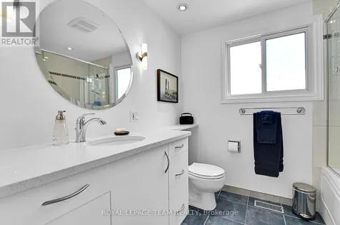 2186 Valley Drive Ottawa ON K1G 2P8