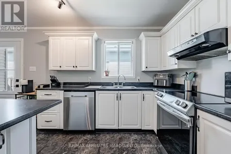 402 Cline Avenue Cornwall ON K6J 5M8