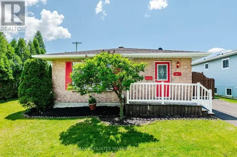 402 Cline Avenue Cornwall ON K6J 5M8