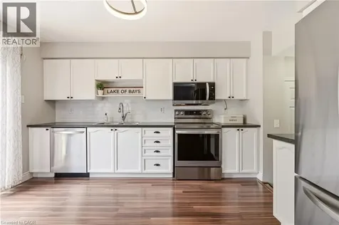 2089 Broadleaf Crescent Burlington ON L7L 6S3