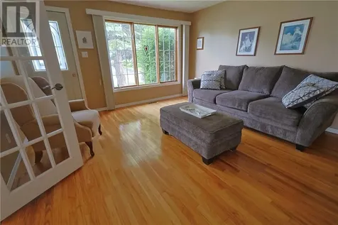 114 O'donaghue Drive Garson ON P3L 1E1