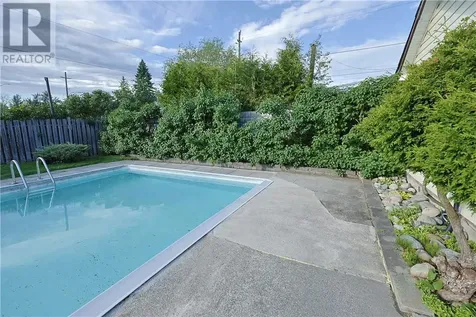 114 O'donaghue Drive Garson ON P3L 1E1