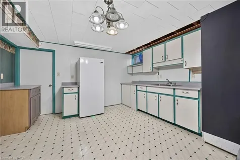 29 Concession Street East Tillsonburg ON N4G 1N9