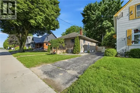 29 Concession Street East Tillsonburg ON N4G 1N9