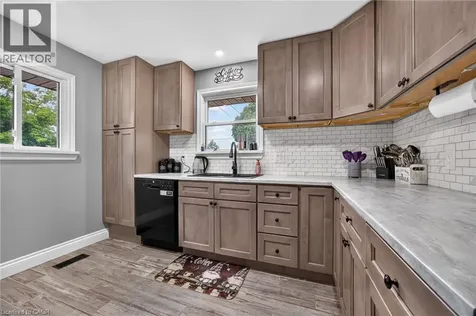 29 Concession Street East Tillsonburg ON N4G 1N9