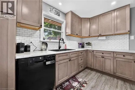 29 Concession Street East Tillsonburg ON N4G 1N9