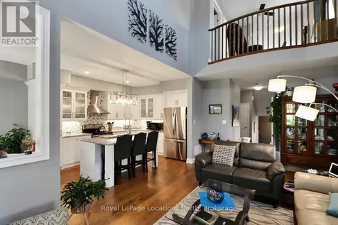 17 Sandy Coast Crescent Wasaga Beach ON L9Z 0G1