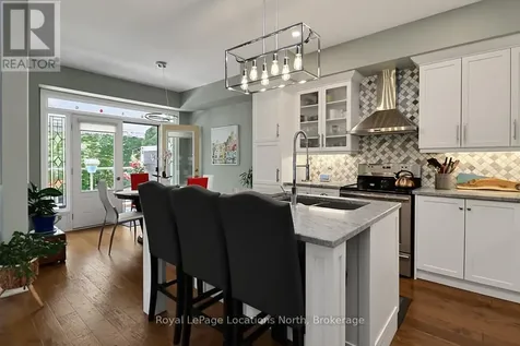 17 Sandy Coast Crescent Wasaga Beach ON L9Z 0G1