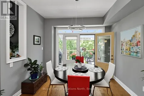 17 Sandy Coast Crescent Wasaga Beach ON L9Z 0G1