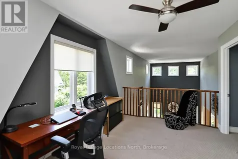 17 Sandy Coast Crescent Wasaga Beach ON L9Z 0G1