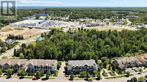 17 Sandy Coast Crescent Wasaga Beach ON L9Z 0G1