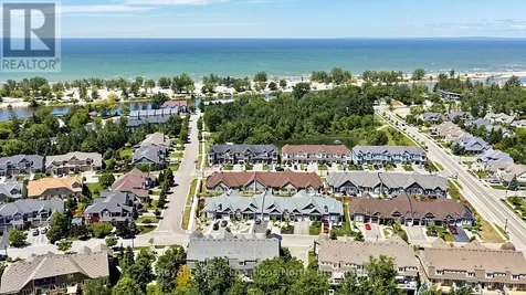 17 Sandy Coast Crescent Wasaga Beach ON L9Z 0G1