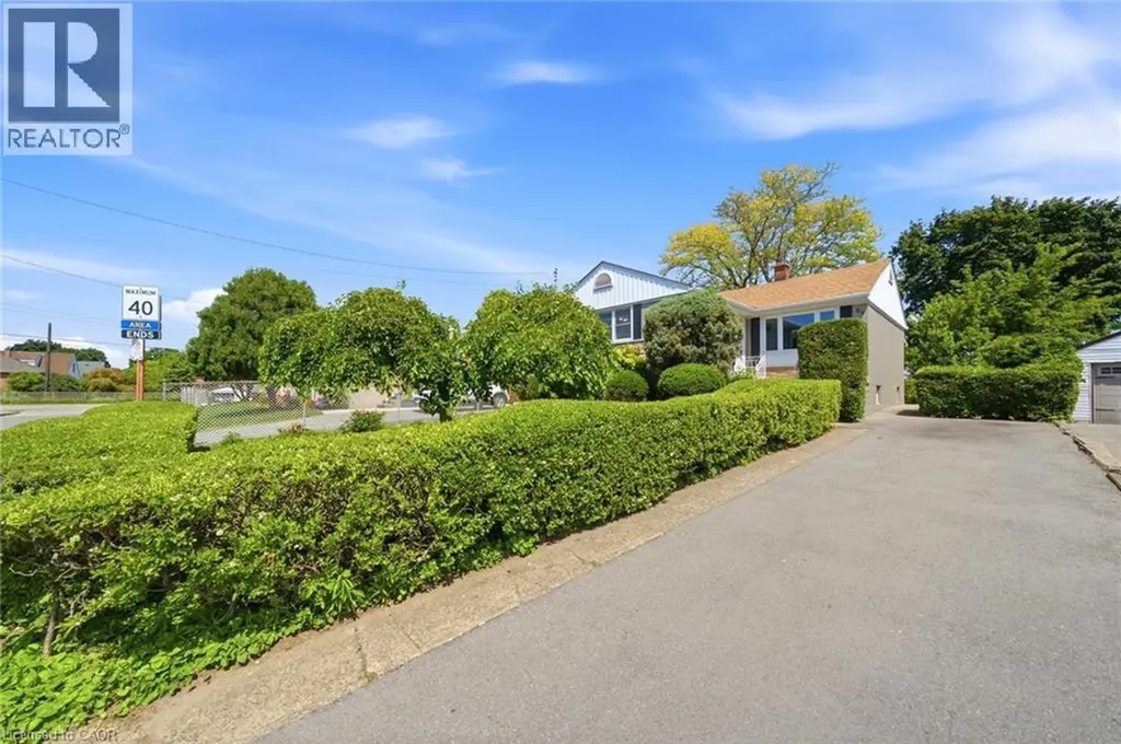 89 Charlotte Street Hamilton ON L8K 4V3