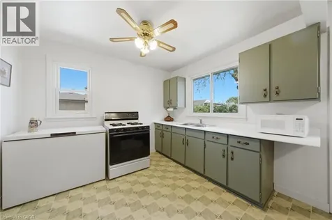89 Charlotte Street Hamilton ON L8K 4V3