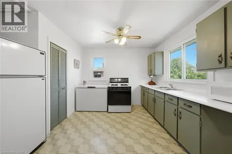 89 Charlotte Street Hamilton ON L8K 4V3