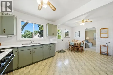 89 Charlotte Street Hamilton ON L8K 4V3