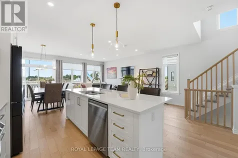715 Maverick Crescent Ottawa ON K2S 2X1