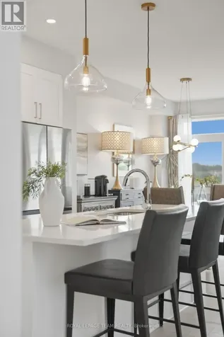 715 Maverick Crescent Ottawa ON K2S 2X1