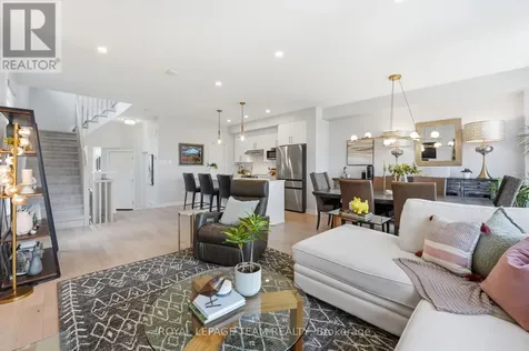 715 Maverick Crescent Ottawa ON K2S 2X1