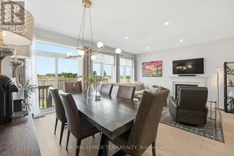 715 Maverick Crescent Ottawa ON K2S 2X1