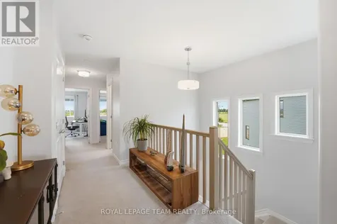 715 Maverick Crescent Ottawa ON K2S 2X1