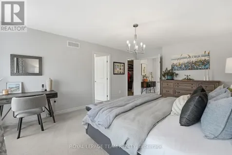 715 Maverick Crescent Ottawa ON K2S 2X1