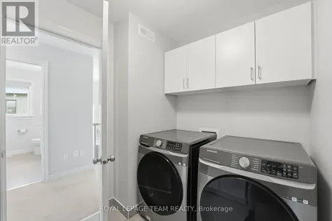 715 Maverick Crescent Ottawa ON K2S 2X1