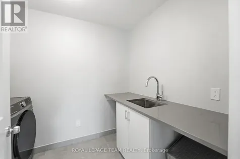 715 Maverick Crescent Ottawa ON K2S 2X1